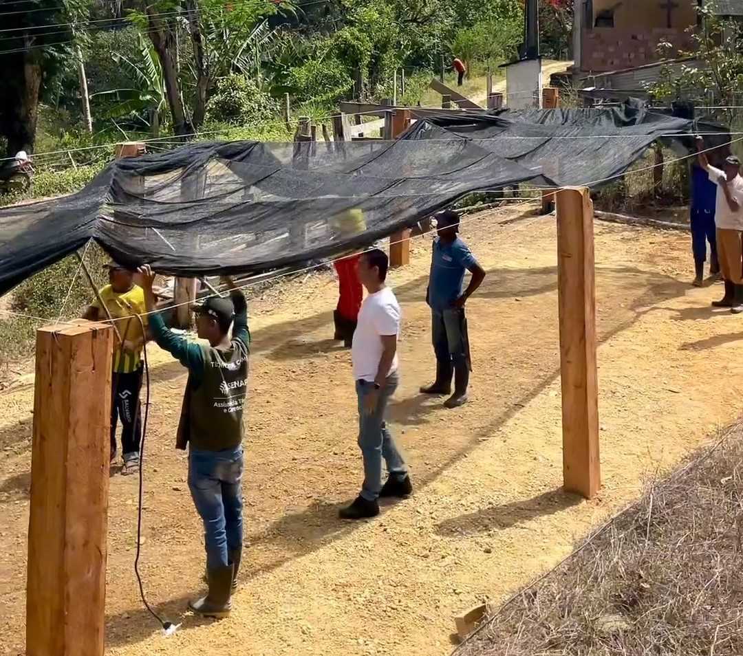 Camacã: Prefeitura de Camacã e SENAR implanta viveiro de mudas de cacau na Associação Comunitária Entre Rios